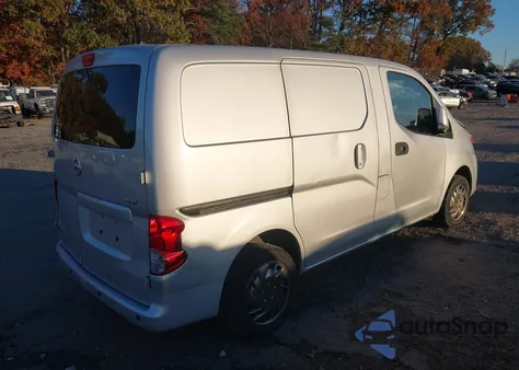 2014 Nissan Nv200 Sv z USA, uszkodzony, nr VIN 3N6CM0KNXEK702026